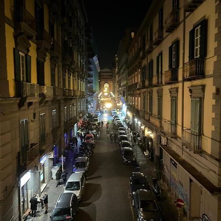 Ferienwohnung La Dimora Dei Borbone Neapel Exterior foto