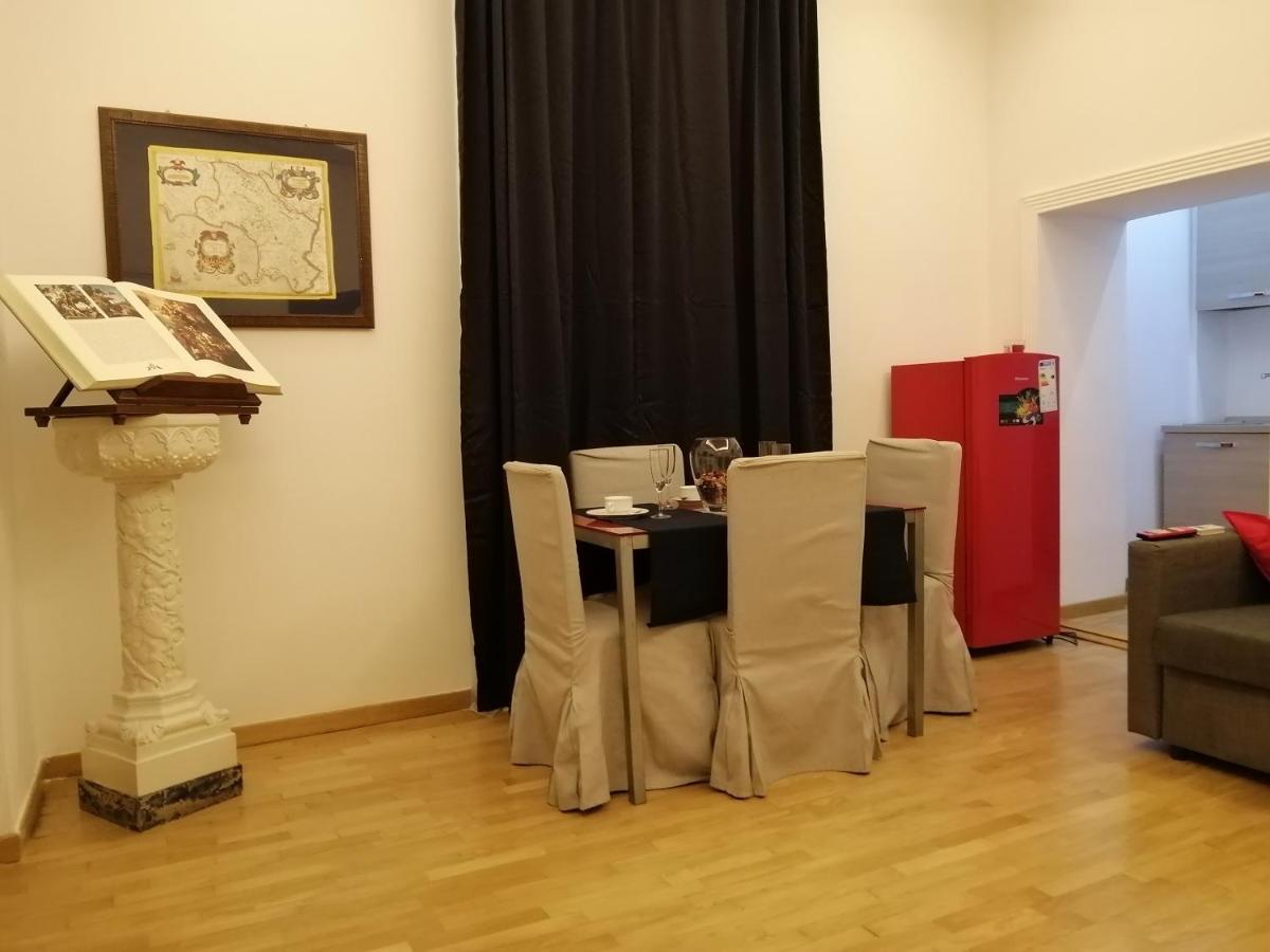 Ferienwohnung La Dimora Dei Borbone Neapel Exterior foto