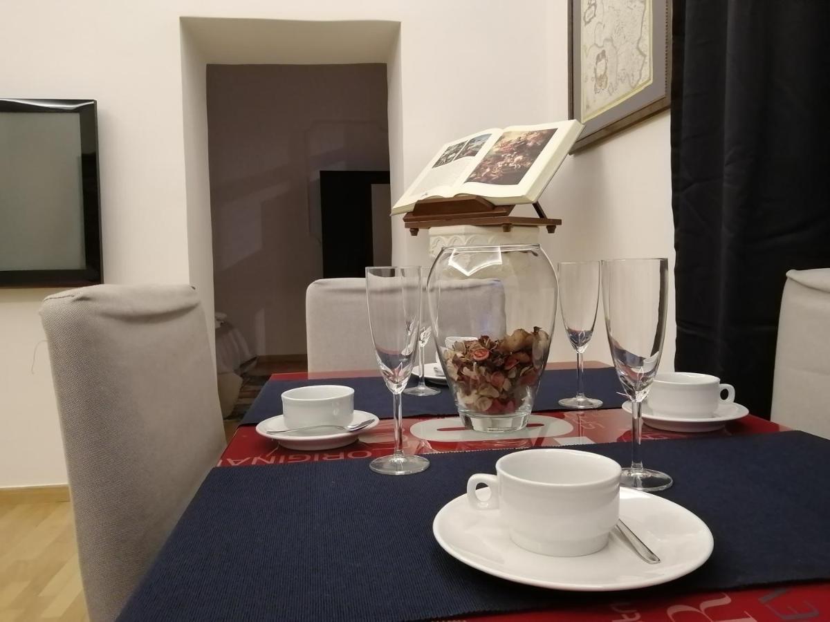 Ferienwohnung La Dimora Dei Borbone Neapel Exterior foto