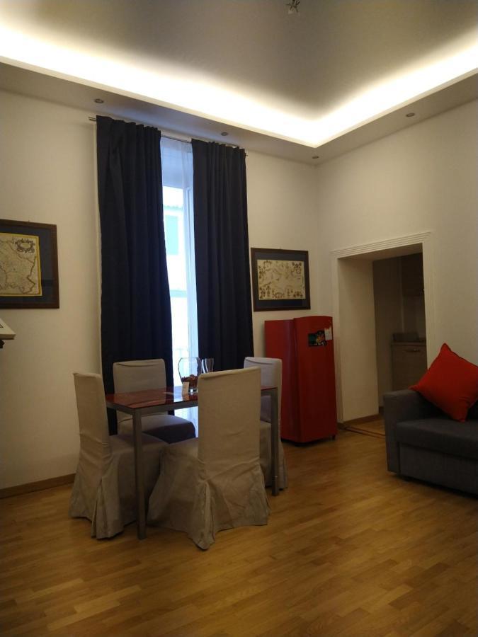 Ferienwohnung La Dimora Dei Borbone Neapel Exterior foto